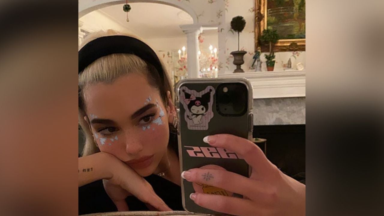 “Me encantas”: Dua Lipa enloquece a fans con sensual pose en traje de baño