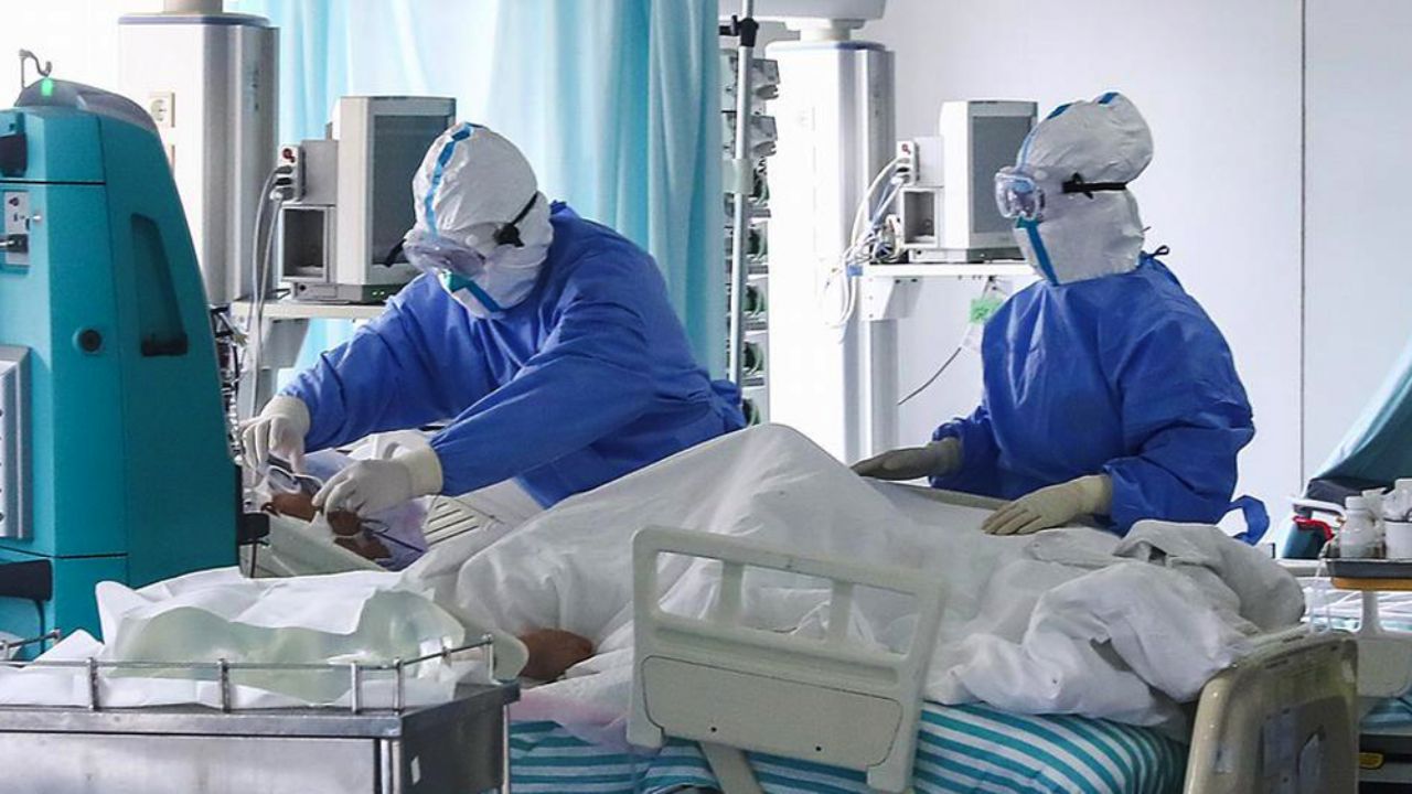 Casos de coronavirus disminuyen, asegura la Comisión Nacional de Salud