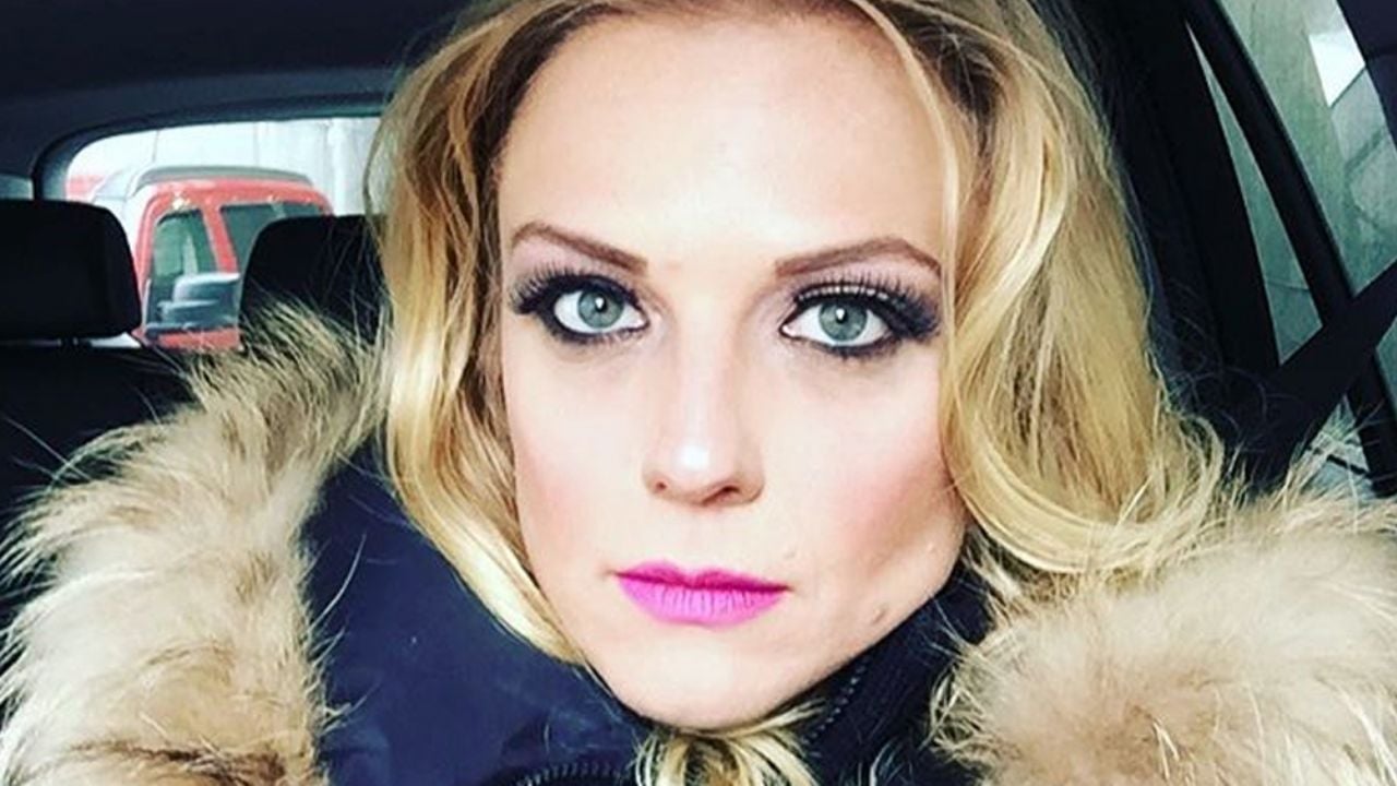 Ana Layevska presume su avanzado embarazo con coqueto bikini