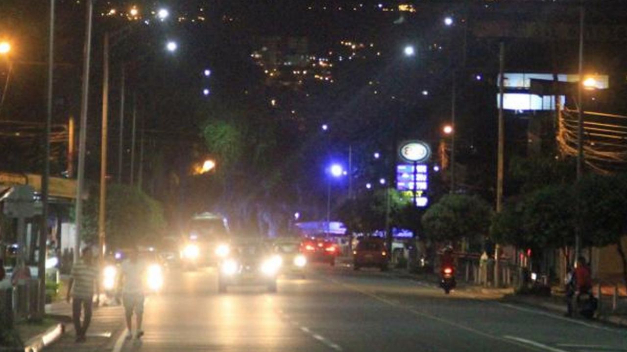 Colombia: Expolicía asesina al asaltante de su hijo de forma agresiva