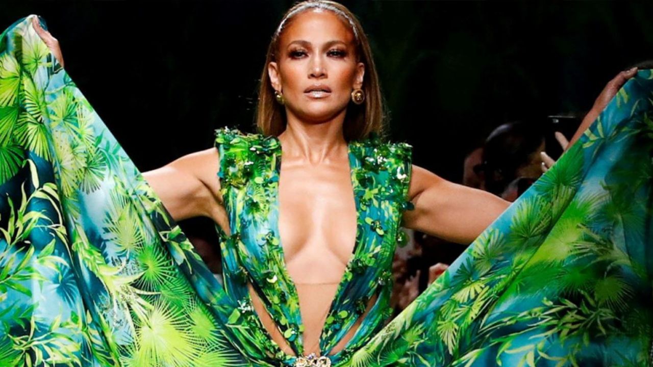 Sin pena alguna: Encuentran a JLo totalmente en fachas por la calle