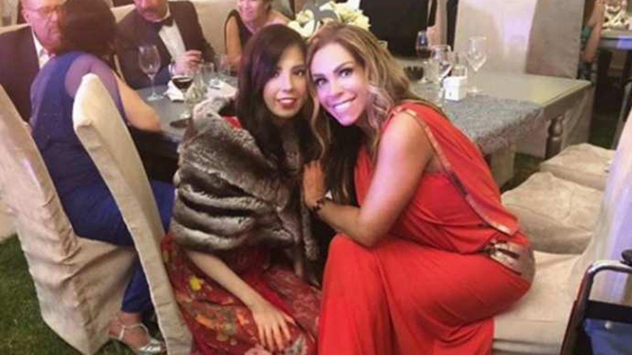 A 5 meses de perder a su hija, Rocío Sánchez Azuara luce increíble en bikini