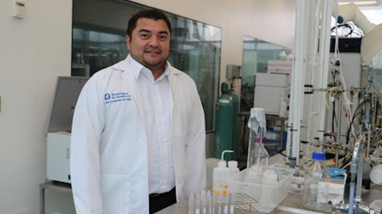 Detienen y acusan en EU a científico mexicano de espiar para Rusia