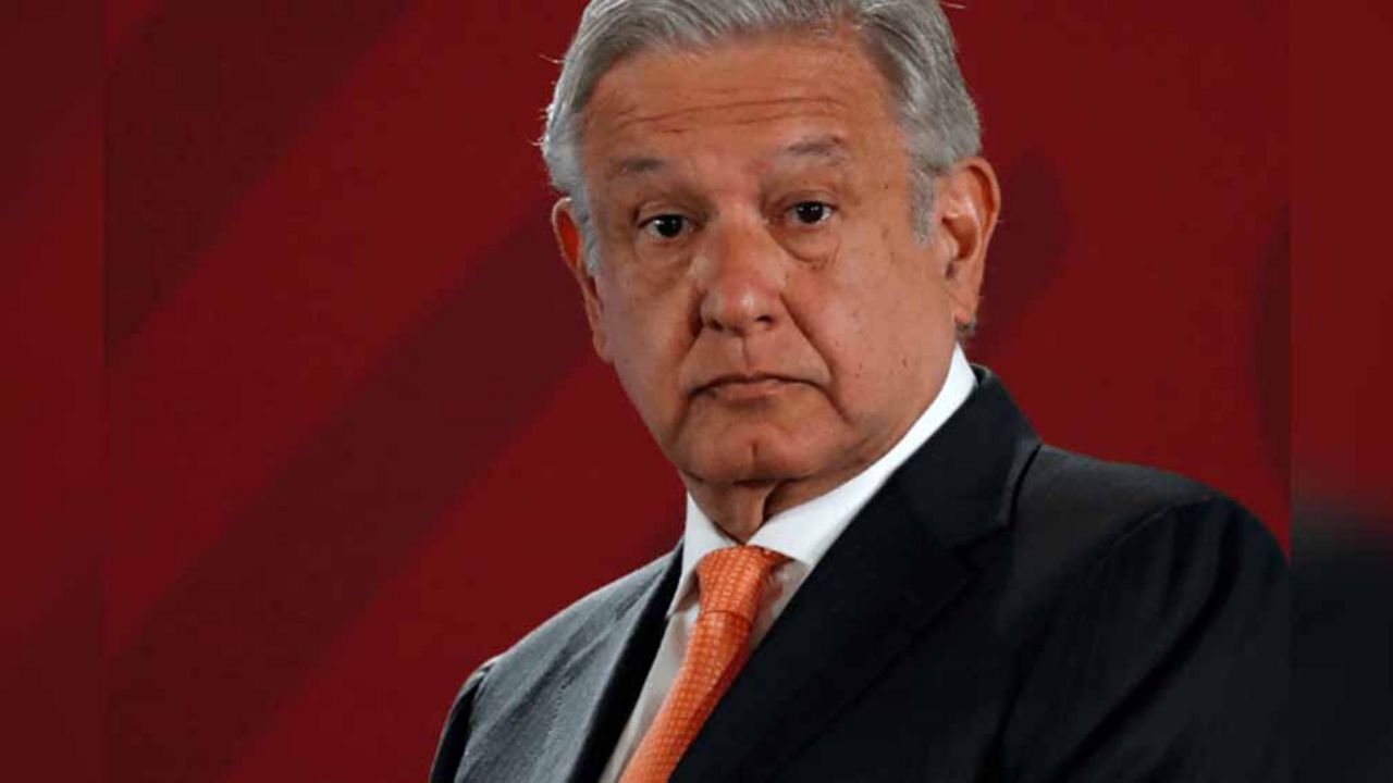 Usuarios firman petición para destituir a AMLO por “incapacidad mental”