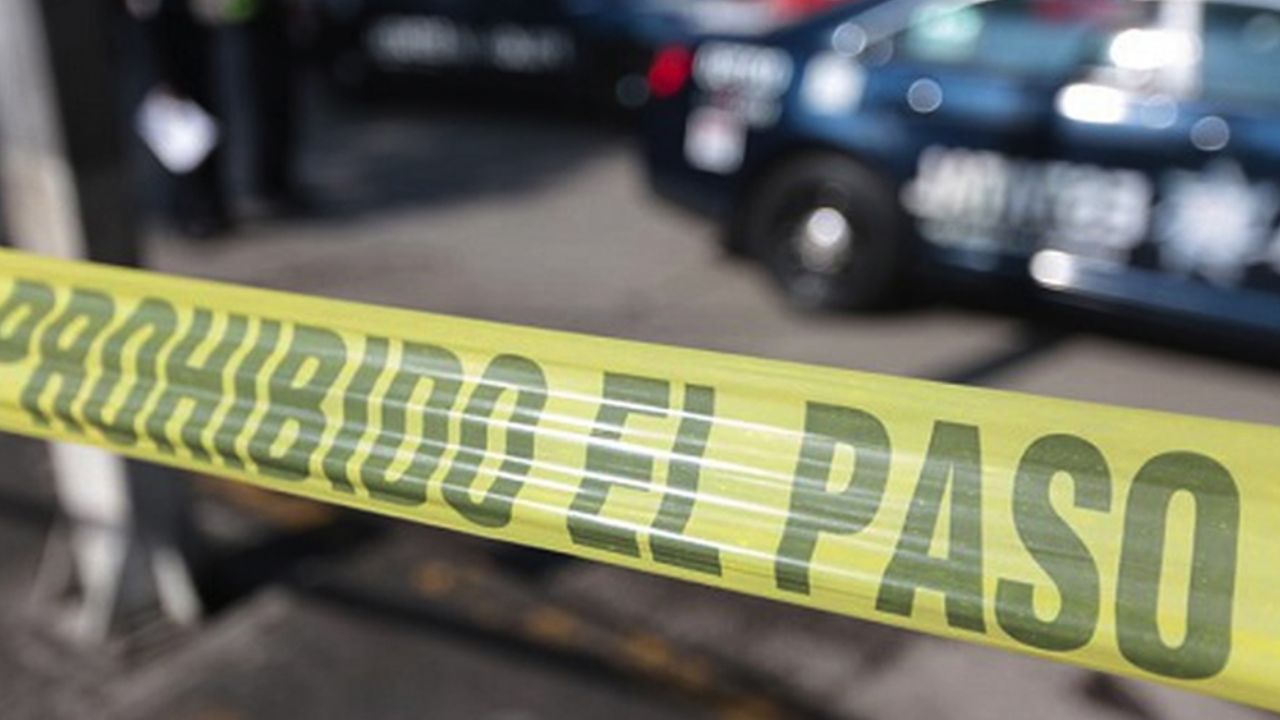 Rafaguean taxi en Edomex; una mujer pierde la vida y otra resulta herida