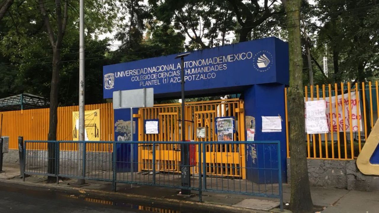 Alumna de CCH Azcapotzalco, atacada en el baño por hombres desconocidos