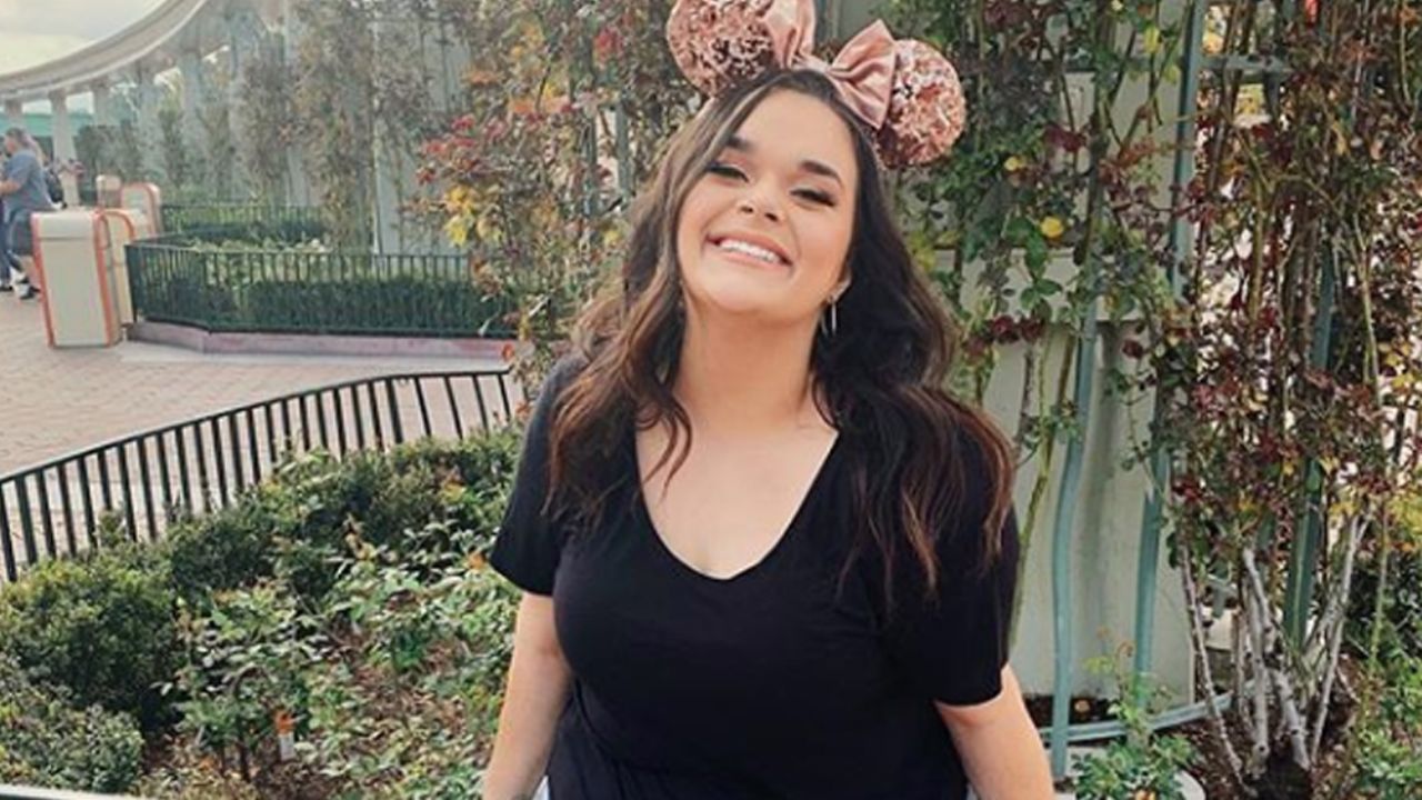 Jenicka, hermana de Chiquis Rivera, es ‘destrozada’ por su “horrible” atuendo