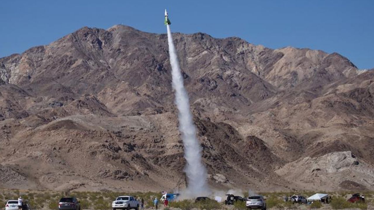 VIDEO: Mike Hughes muere tras lanzarse sobre un cohete casero