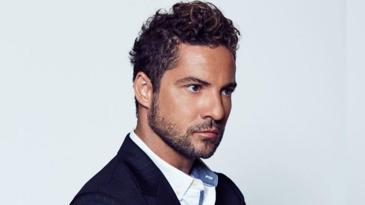 David Bisbal toma un tiempo para aconsejar a finalistas de ‘La Academia’