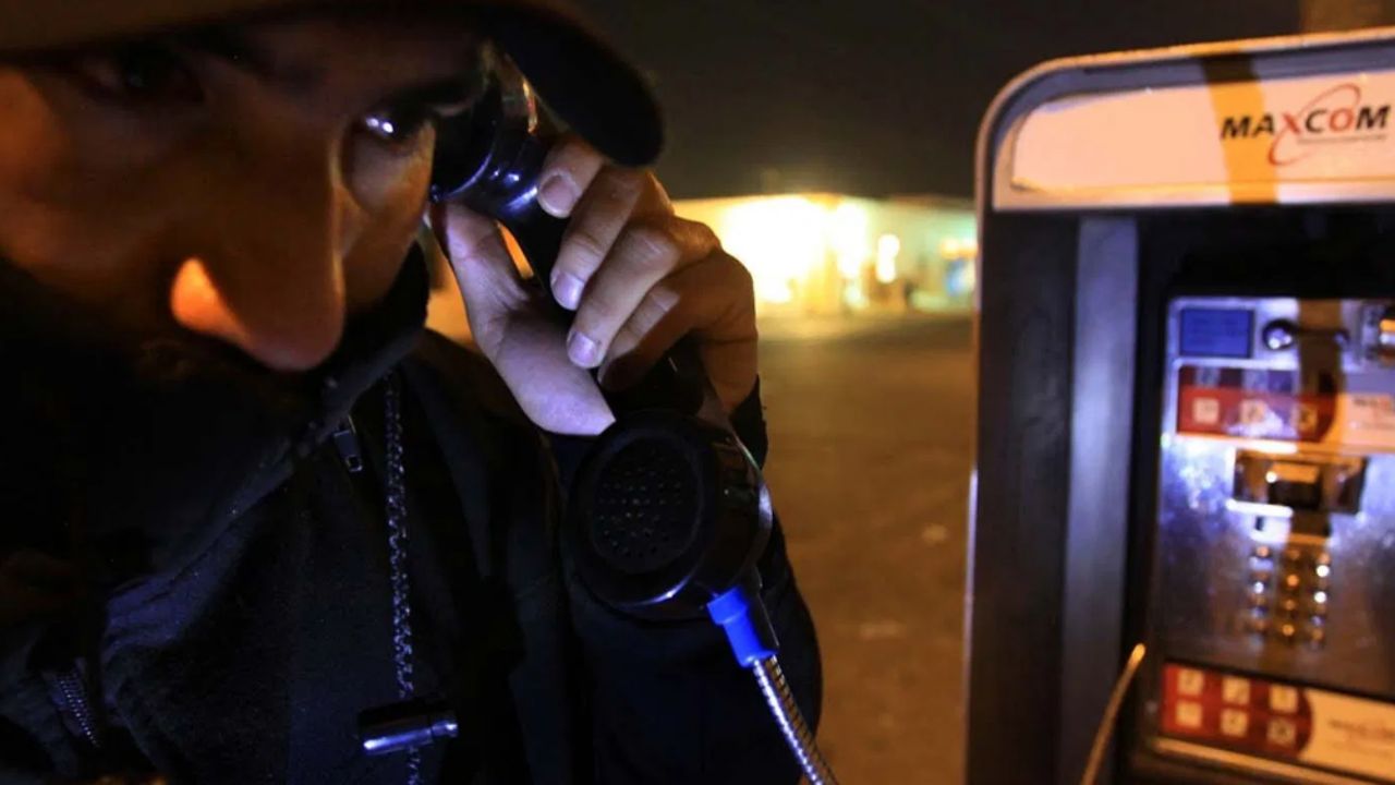 Hombre finge ser miembro del crimen organizado y extorsiona a su familia