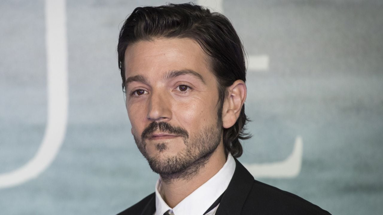 “Me lavo las manos”: El método de Diego Luna para protegerse del coronavirus