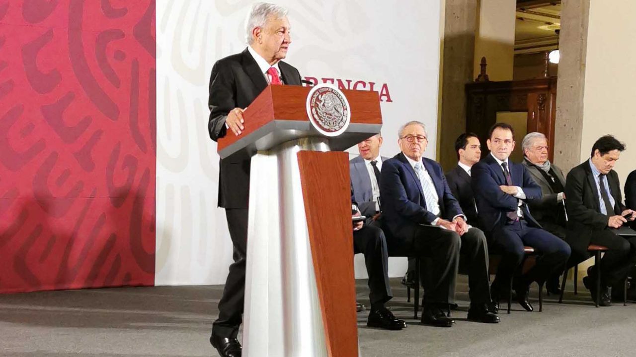 AMLO reta a feministas con rifa del avión; boletos se venderán el 9 de marzo