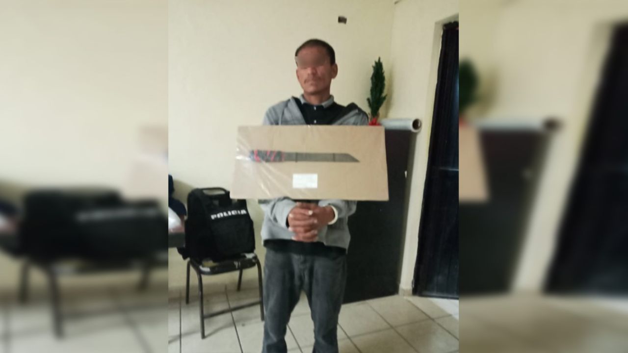 Detienen la Policía a ‘Mario Loco’ con un cuchillo hechizo al sur de Obregón