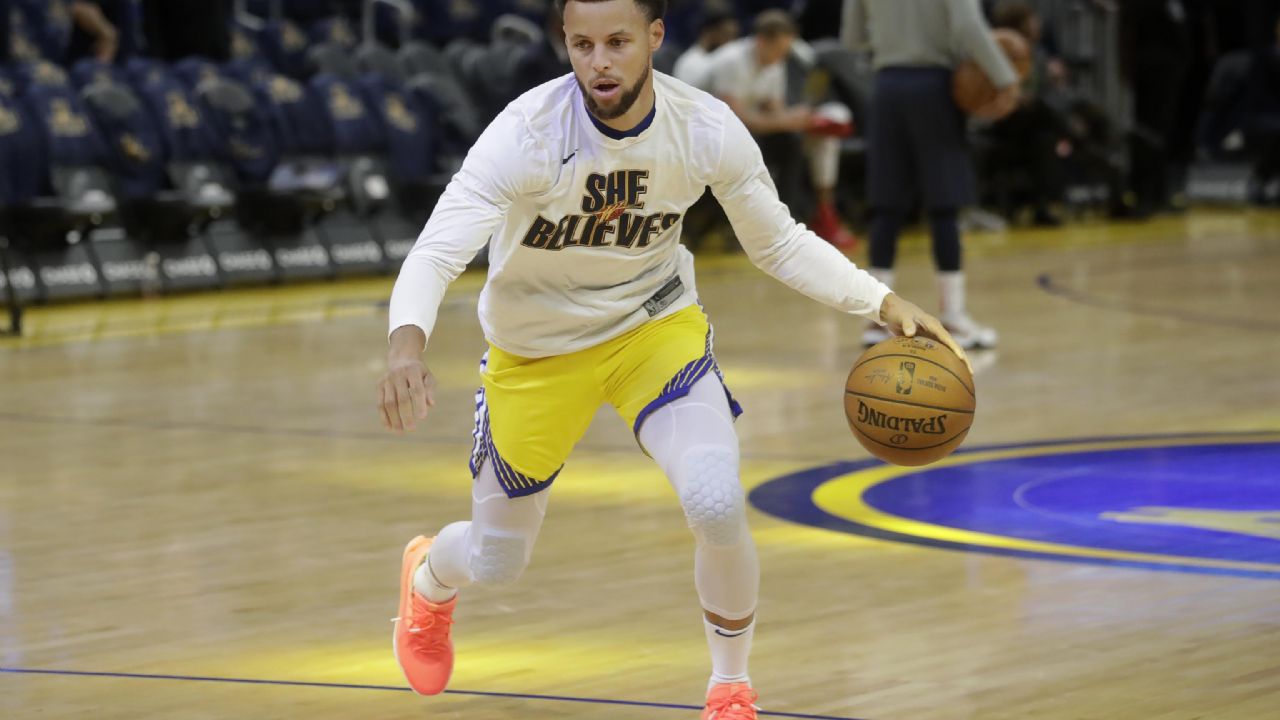 Stephen Curry al fin cuenta con una fecha para regresar a la duela