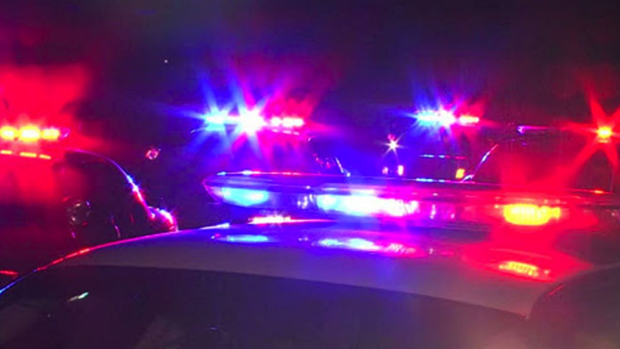 Sujetos intentan violar a mujer; la ‘manosean’ y la dejan tirada en la calle