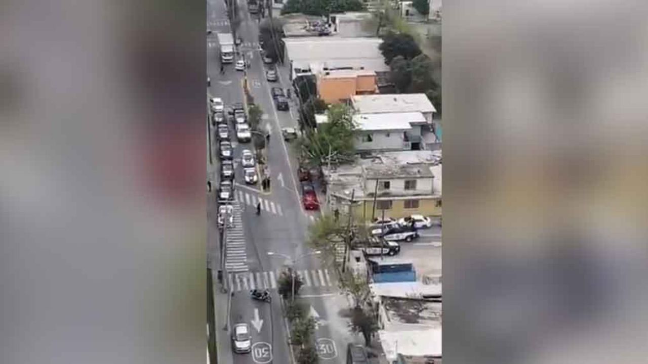 Tiroteo en centro comercial de Monterrey deja dos heridos y un muerto