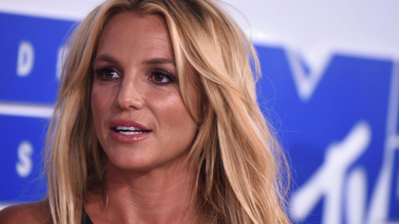 Britney Spears podría deshacerse de tatuaje en honor a uno de sus ex