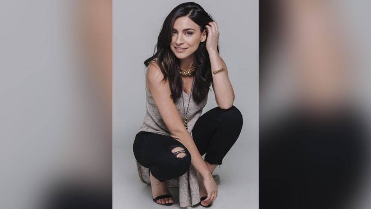 Ana Brenda causa revuelo en redes al publicar su número telefónico personal