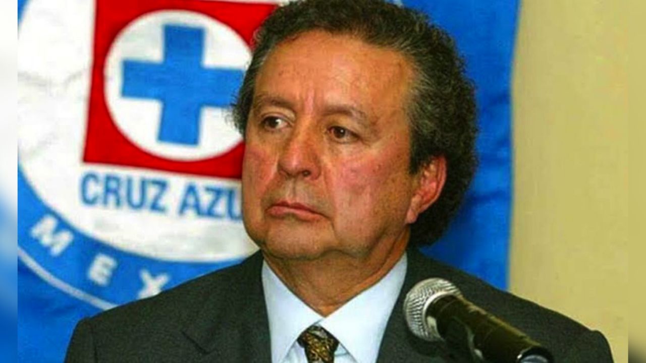 Directivo de Cruz Azul, Víctor Garcés, es acusado de lavado de dinero y trata