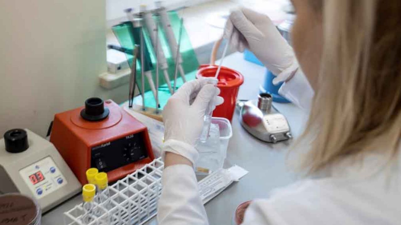 Autoridades sanitarias de Chile reportan el tercer caso de coronavirus