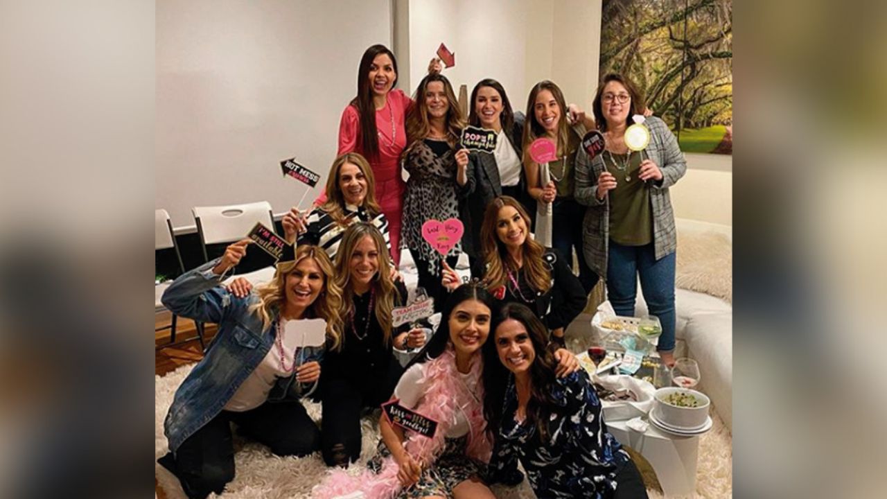 ¿Hubo strippers? Conductora de ‘VLA’ celebra despedida de soltera a lo grande