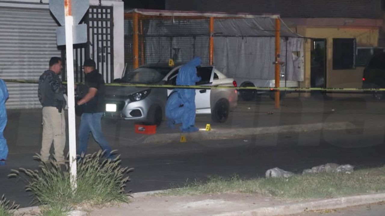 Marzo sin paz: Rafaguean a hombre dentro de automóvil estacionado