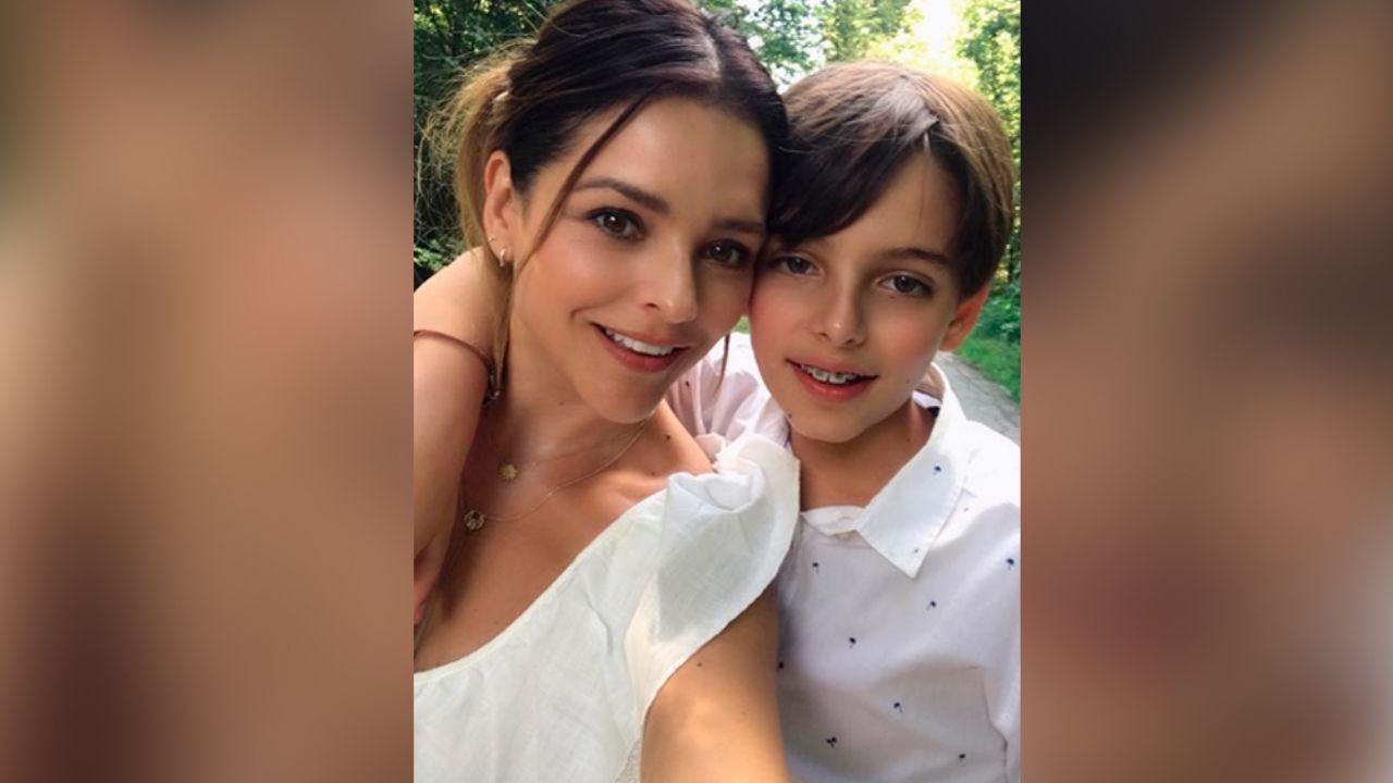 “Pero que bellos son”: Grettell Valdez enternece redes al posar con su hijo