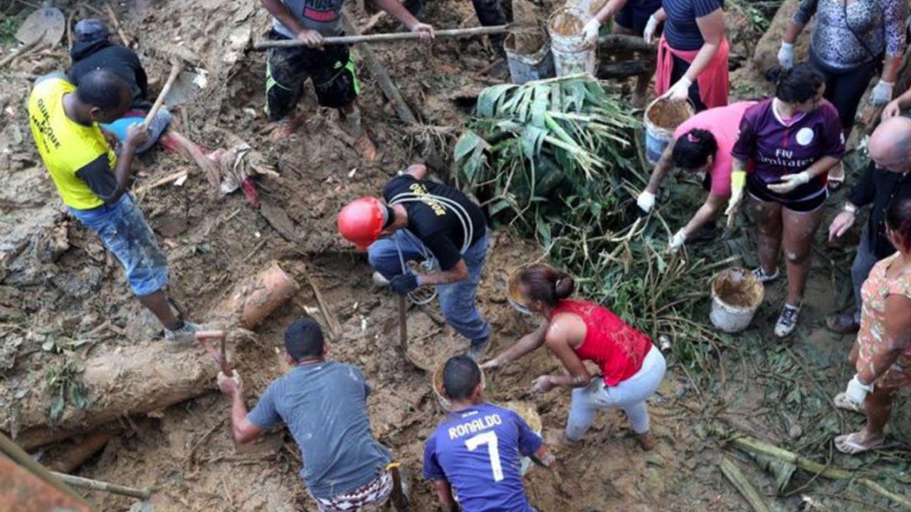 Ya son 39 muertos por las torrenciales lluvias que azotaron en Brasil