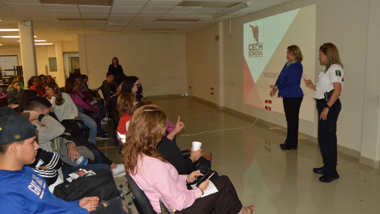 La CEDH de Sonora informa en Navojoa sobre la violencia contra la mujer