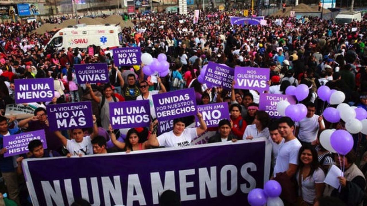 Marcha feminista contra la violencia de género finalizará en el Palacio Nacional
