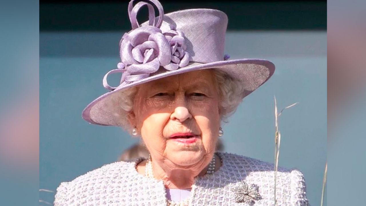 Palacio reta a Reina Isabel II y planea cancelar su fiesta por el coronavirus