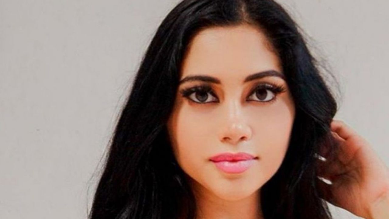 Jailyne Ojeda presume sus cerradas curvas junto a exóticos animales