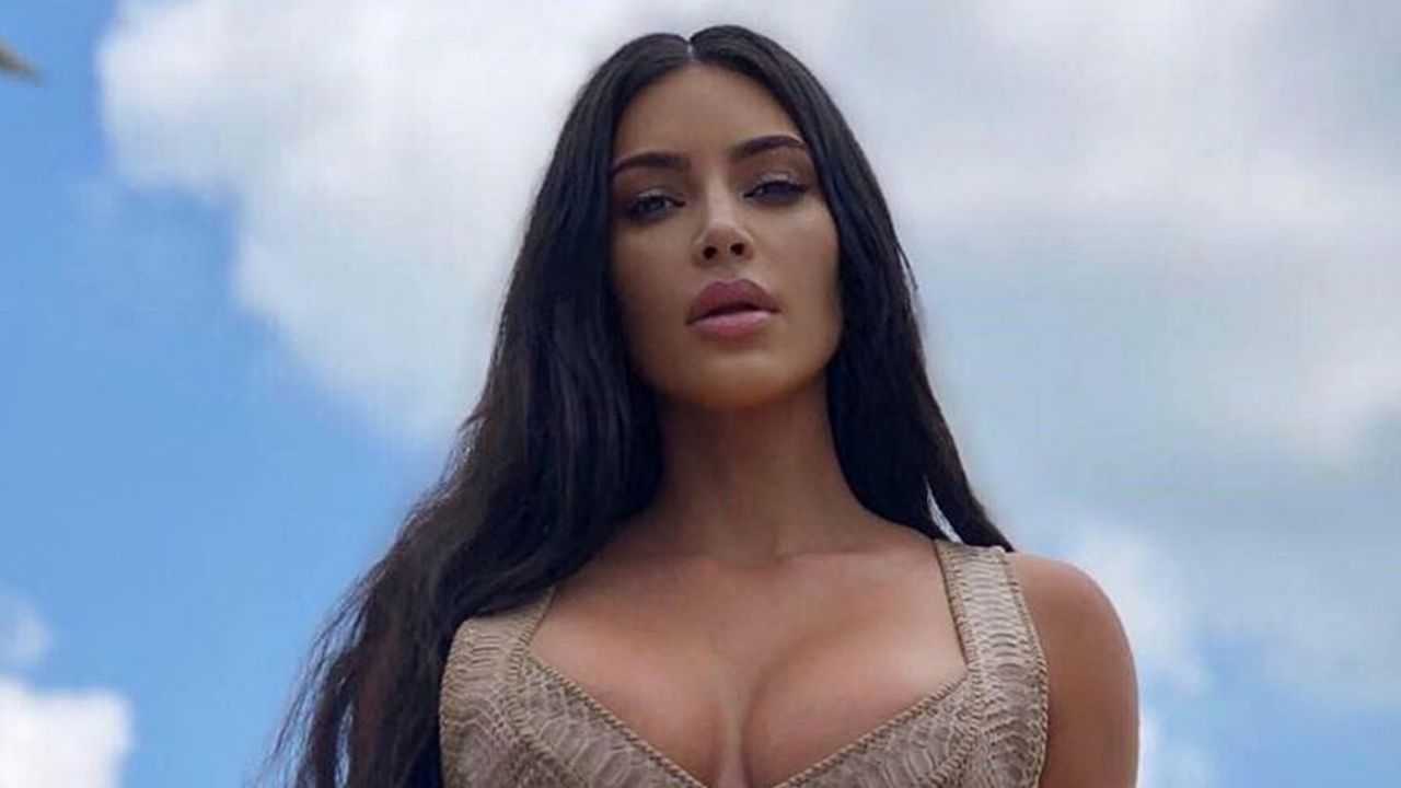 La esposa de Kanye West, Kim Kardashian enciende Instagram con exquisito ‘outfit’