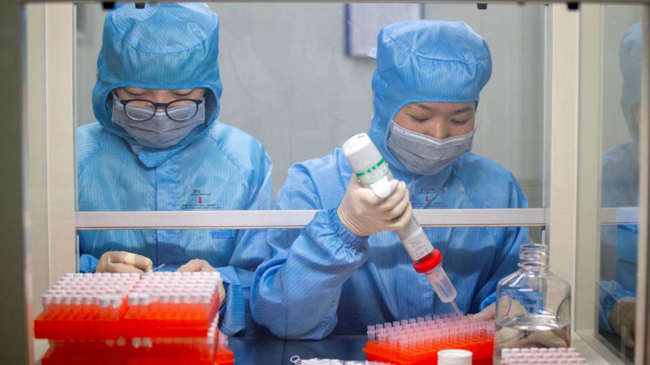 China: Confirman que el coronavirus permanece 30 minutos en el aire