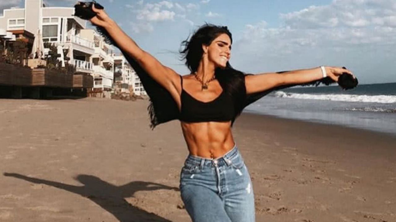 ¡Irreconocible! Bárbara de Regil rompe las redes con inédita foto de su infancia