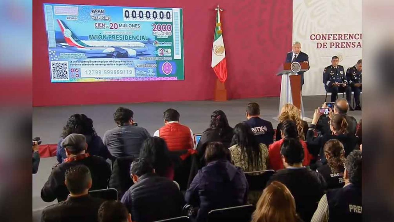 Tras críticas a AMLO, inicia venta de boletos para rifa del avión presidencial