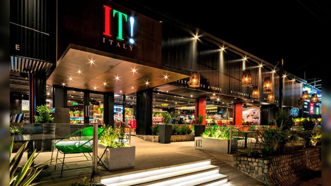 FOTO: Edgar y Leonardo reciben ataque homofóbico mientras cenaban