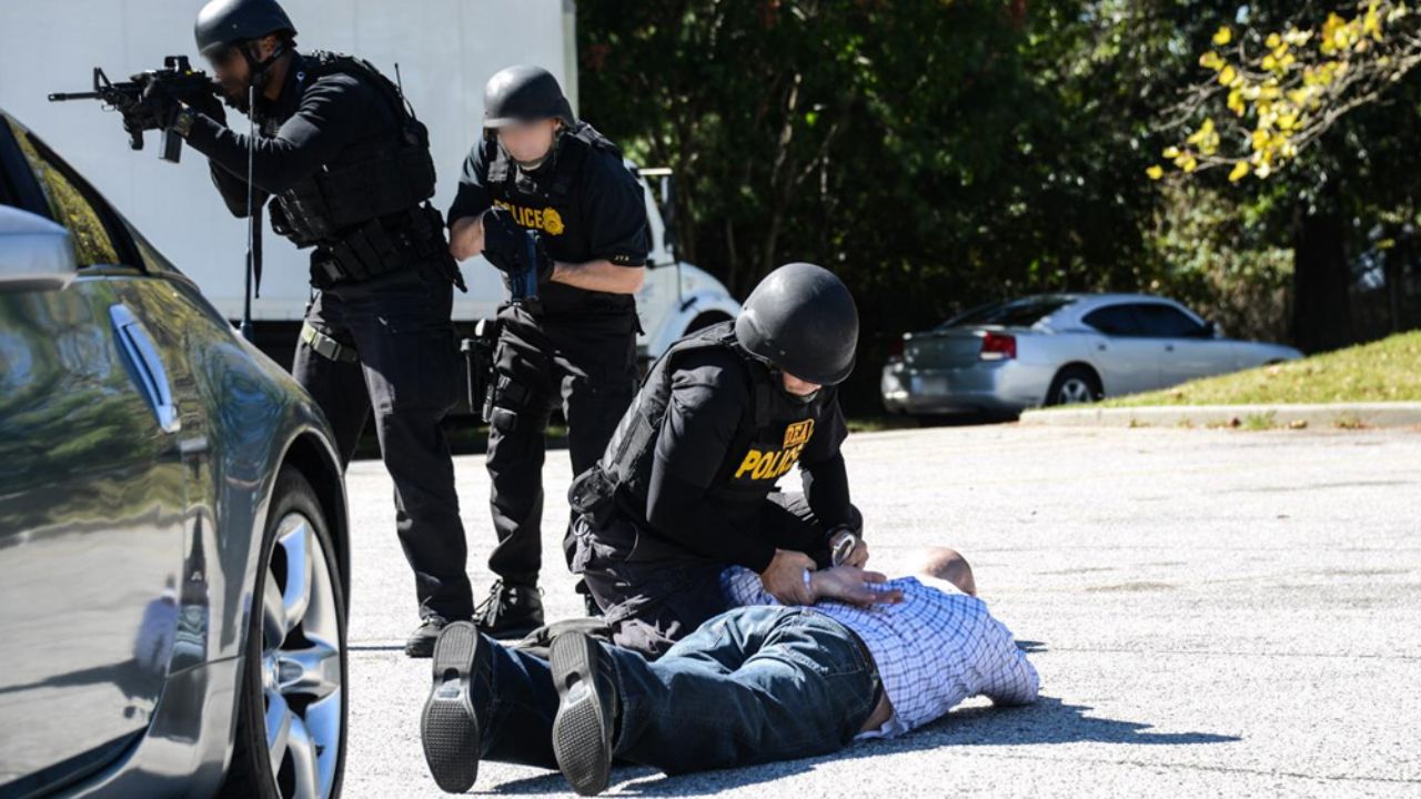 DEA captura a 700 miembros del CJNG y encuentra a empresas ligadas al narco