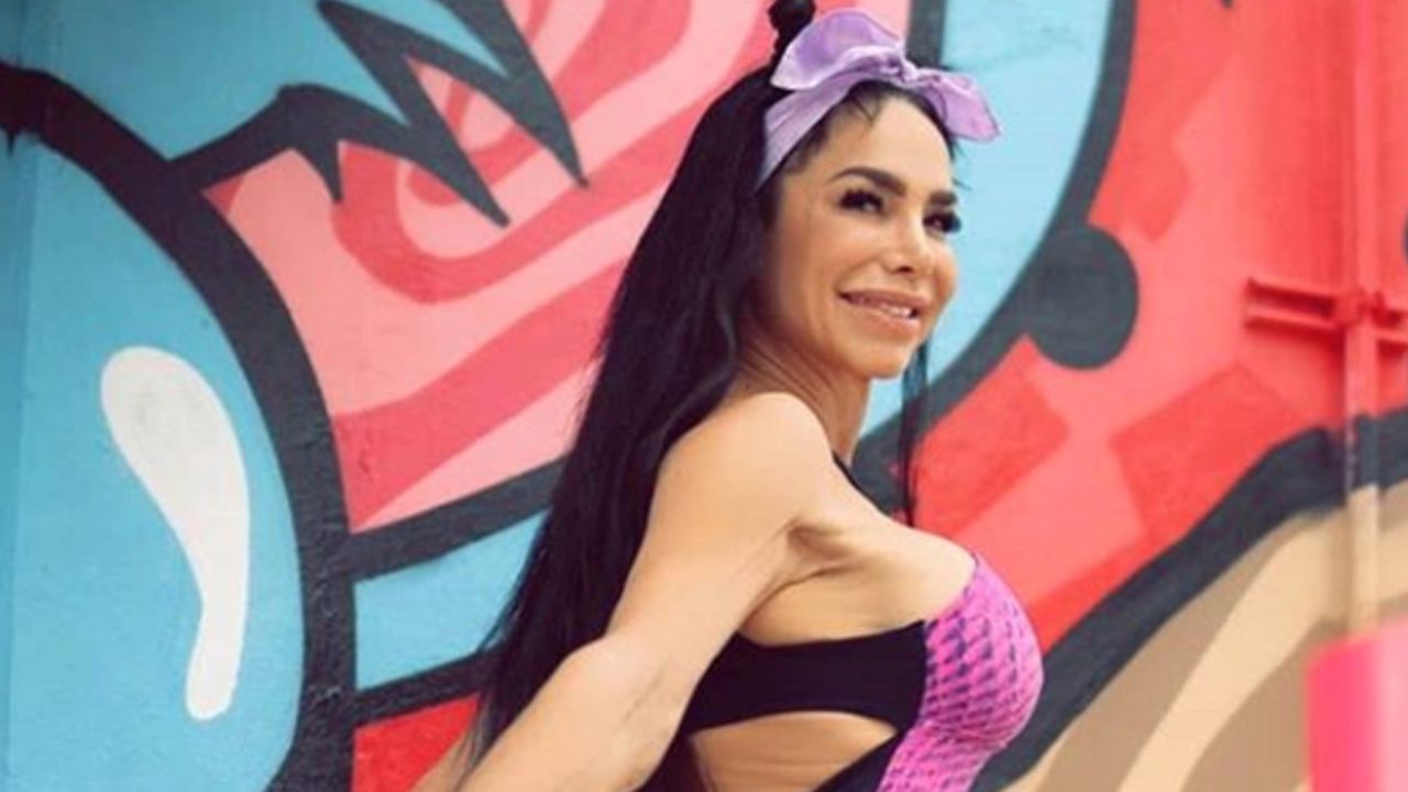 VIDEO: Lis Vega asolea sus curvas con diminuto bikini y así lo presume