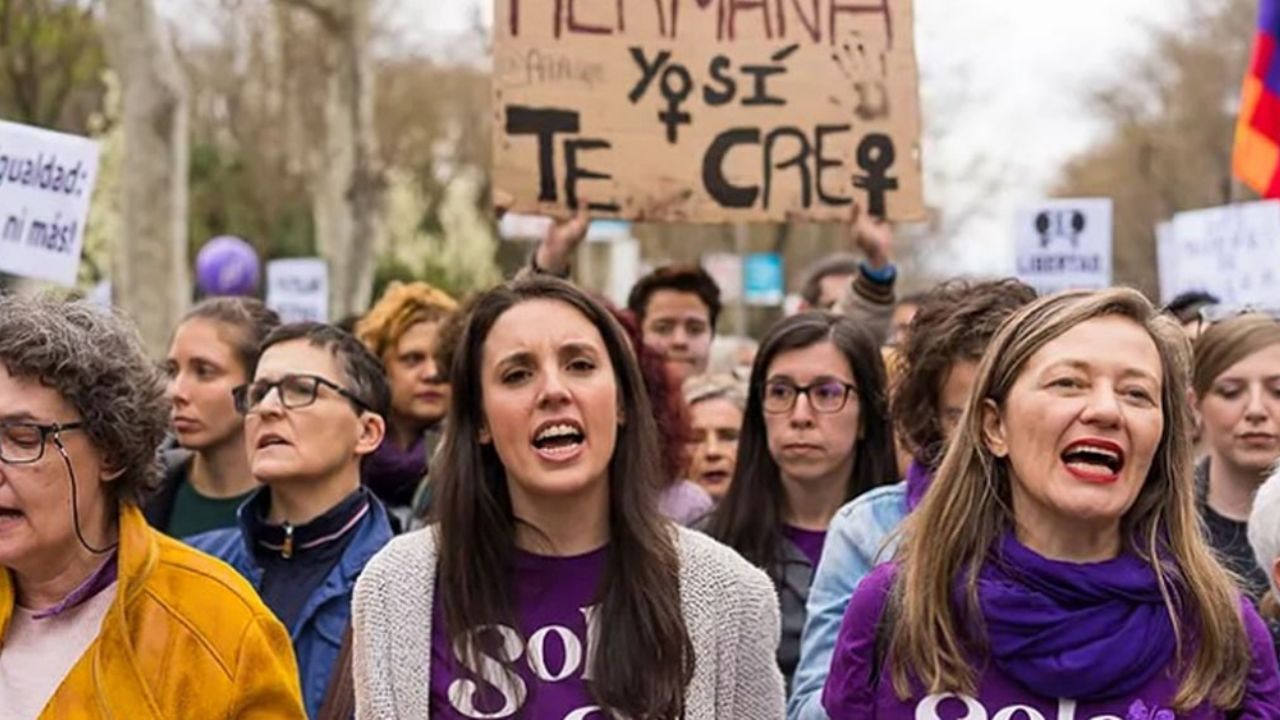 Coronavirus: Ministra de Igualdad de España tiene Covid-19; marchó el 8M