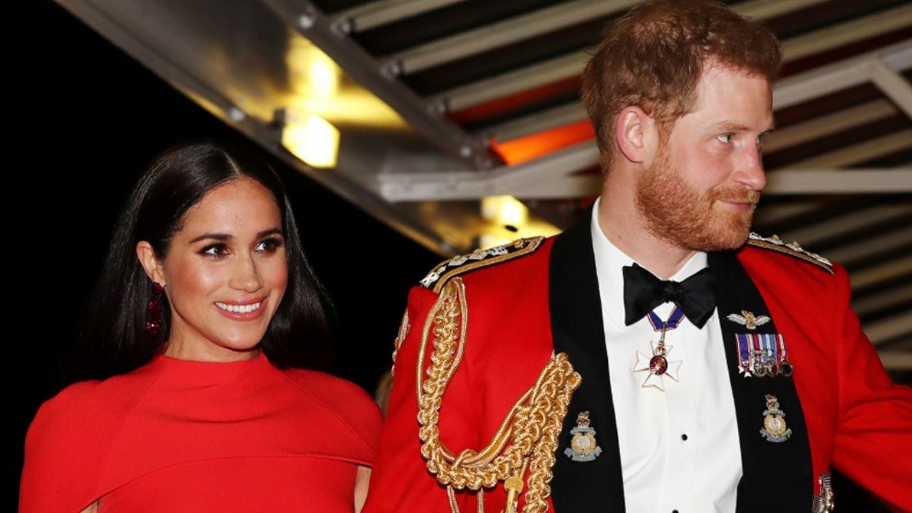 ¡Por fin lo logró! Reina Isabel II consigue que Harry y Meghan cumplan mandato