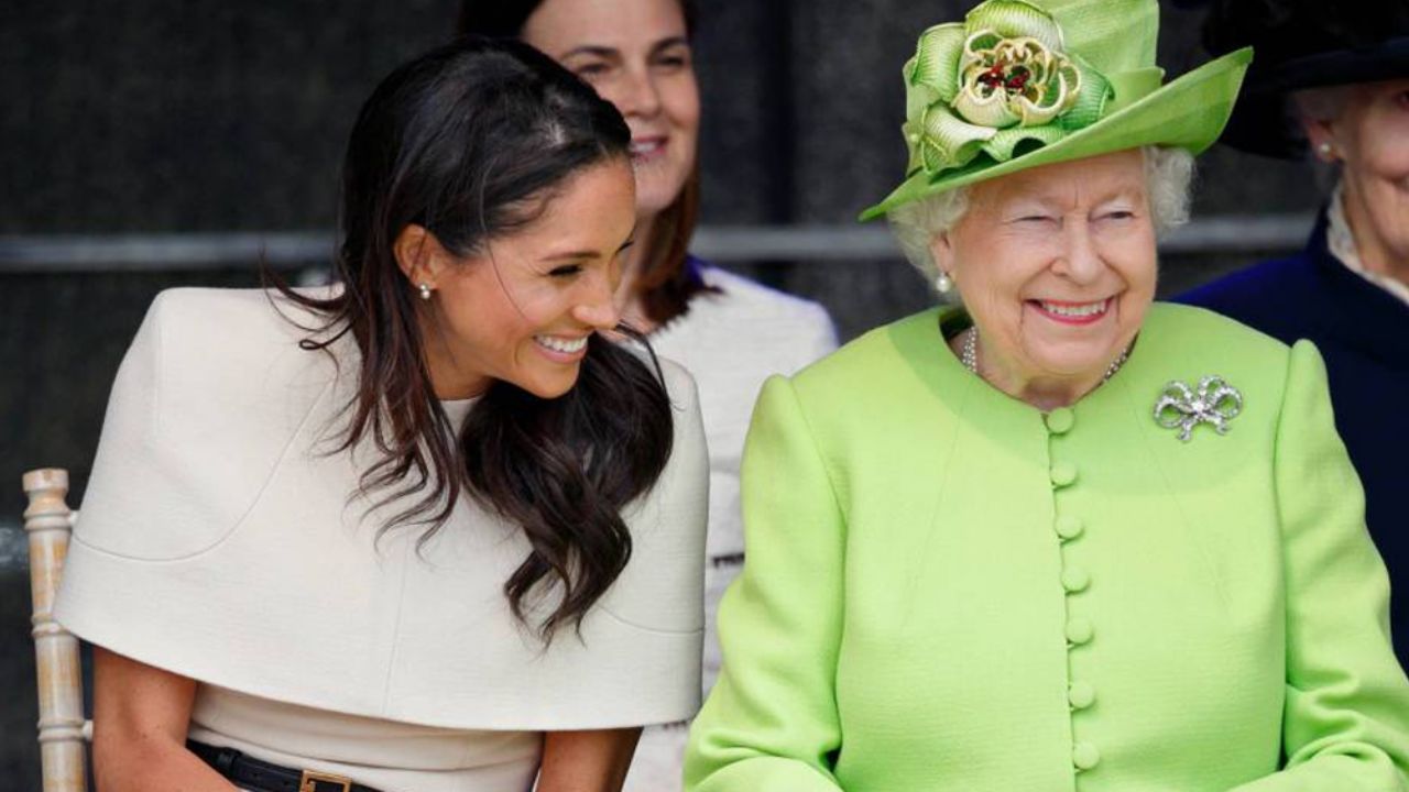 Reina Isabel II y el amoroso gesto con Meghan que deja boquiabierto al mundo