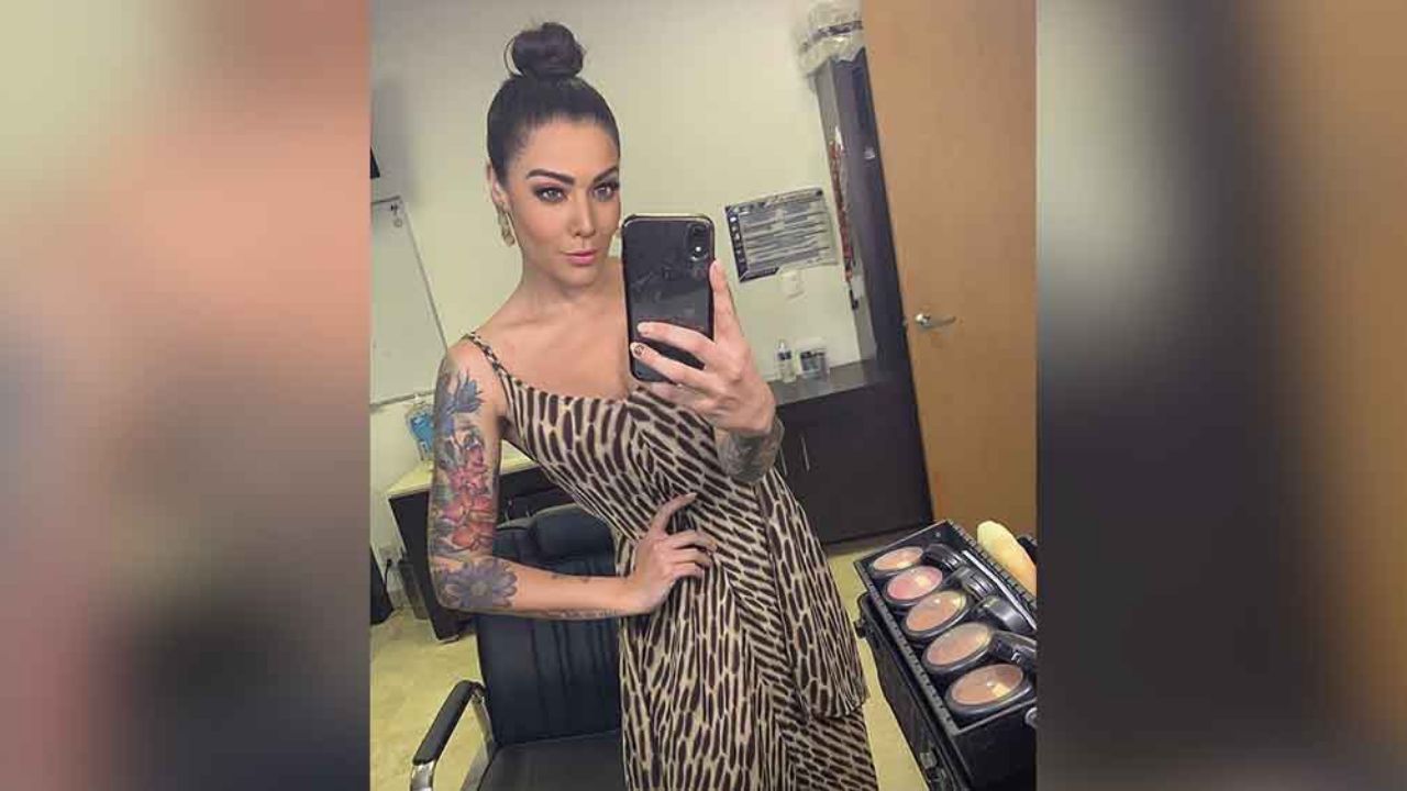 “Dios mío”: Érika Fernández sorprende al posar en poca ropa y otro ‘look’