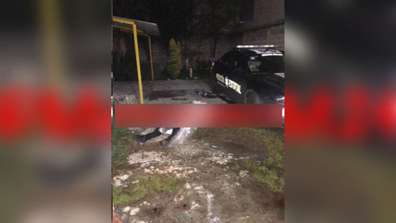 Descubren a policía forrado con plástico y tirado junto a su patrulla en Edomex