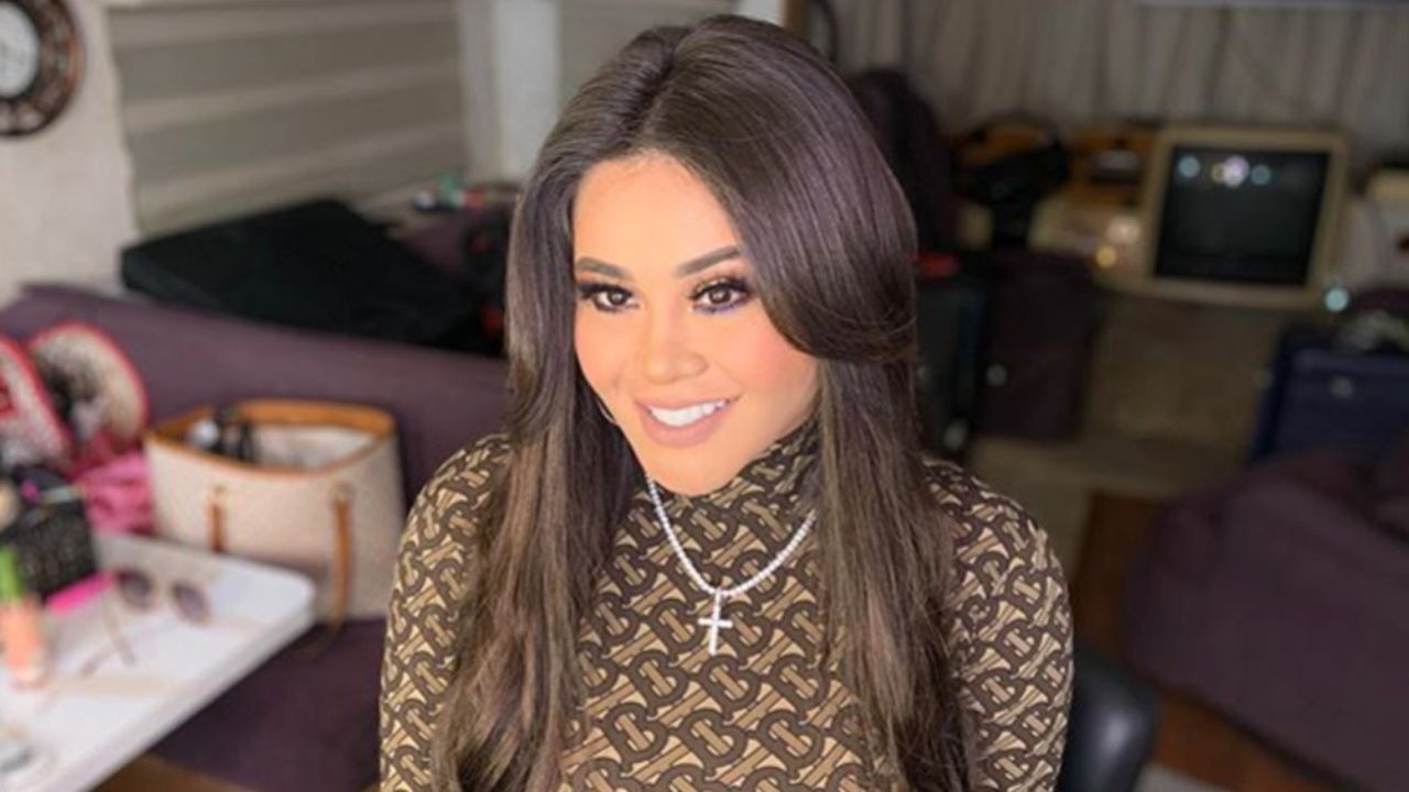 ¿Tiene galán? ‘Gomita’ recibe romántico regalo por nuevo proyecto en Televisa