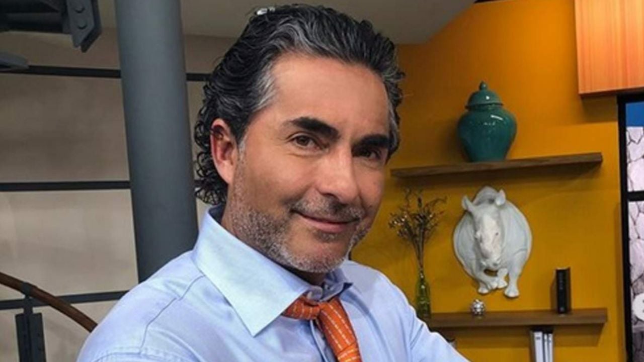 Raúl Araiza y su novia disfrutan de viaje junto a otros miembros de Televisa