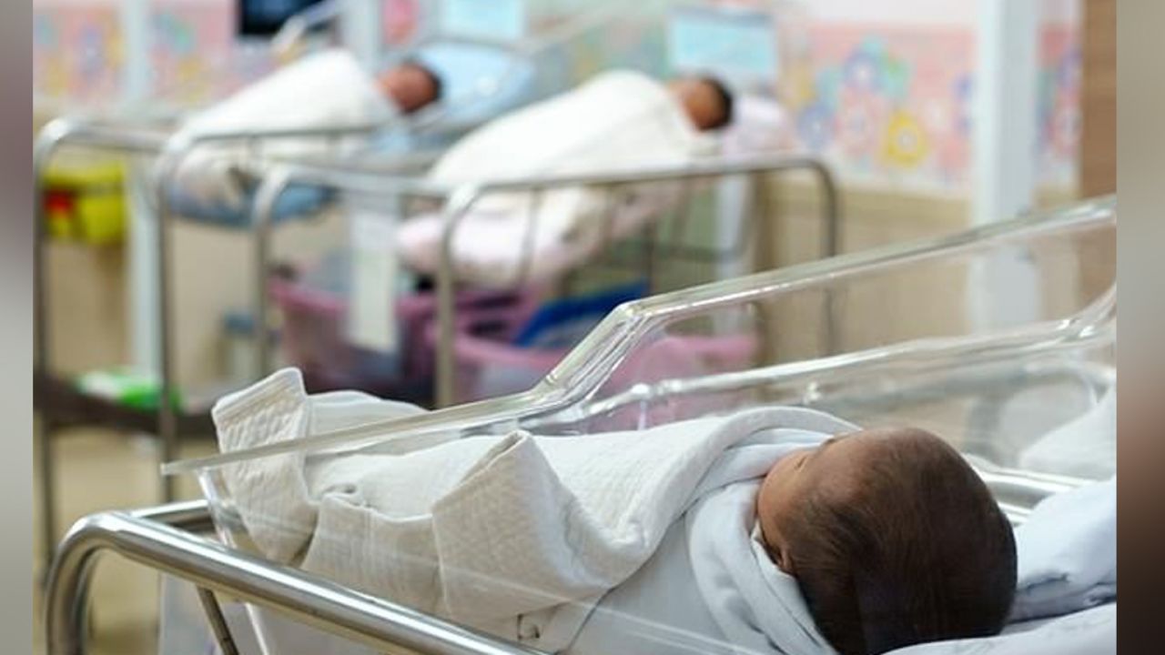 Recién nacido con coronavirus está fuera de peligro y se recupera