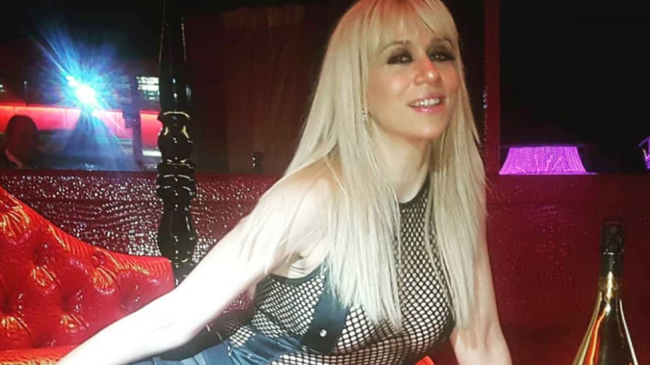 Noelia reta la censura de Instagram al lucir su colosal trasero sin ropa interior
