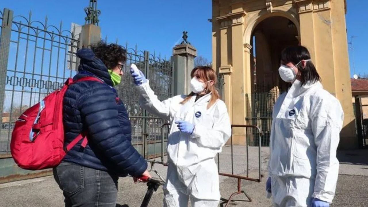 Italia pide ayuda a China para controlar casos de coronavirus; enviará expertos