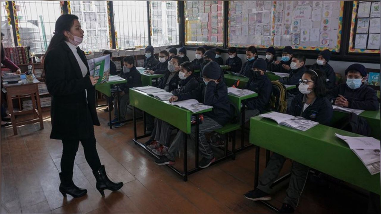 Suspenden clases como prevención por el coronavirus en Jalisco